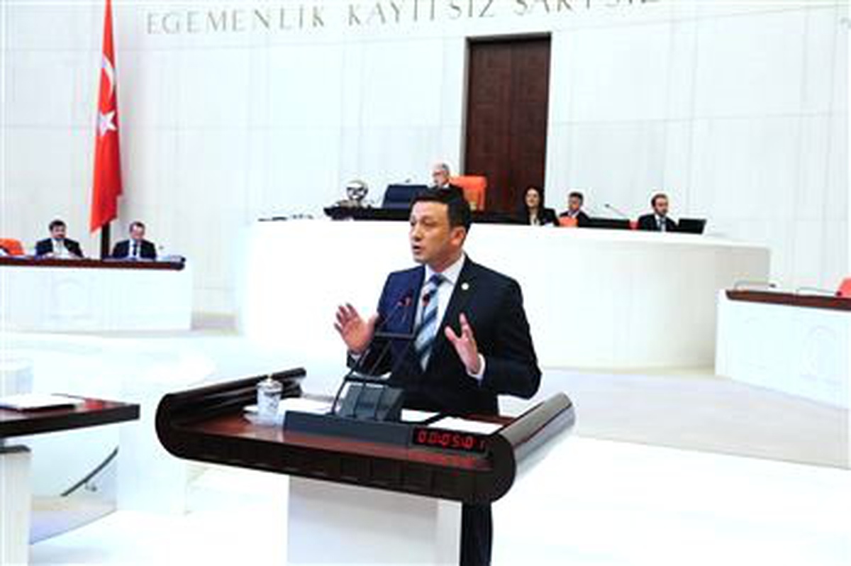 AK Parti\'li Dağ, CHP\'li Vekillere Yüklendi