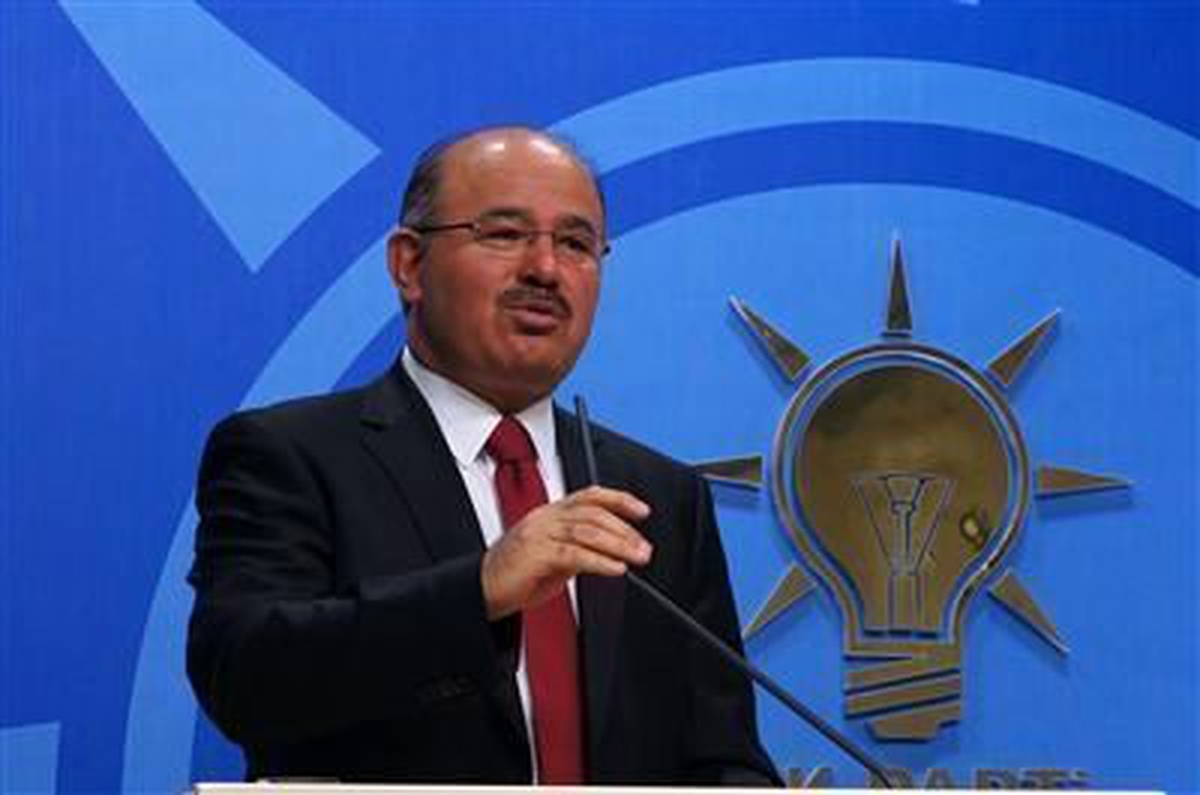 Akp\'li Çelik: "O İnsanlar Bir Gün Muhalifler Safında Savaşabilir"