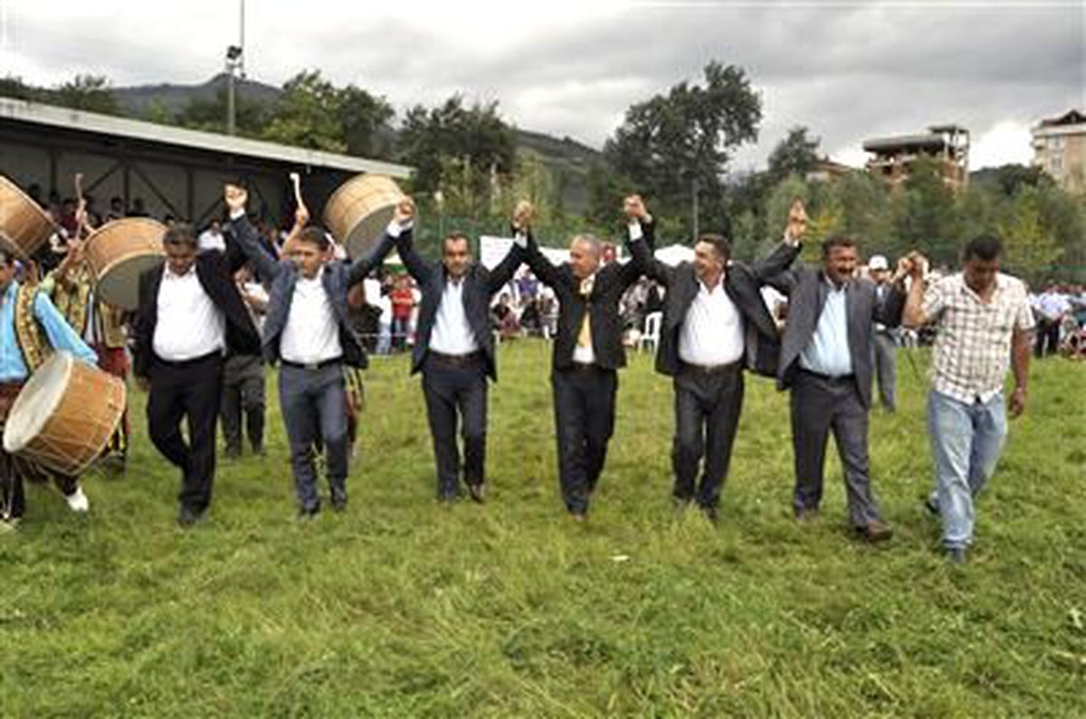 Ayvacık\'ta Festival Coşkusu