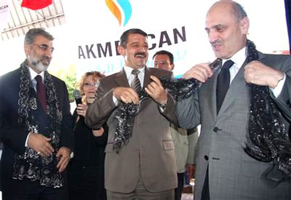 Bakanlar Şaşırıp, Güldürdü