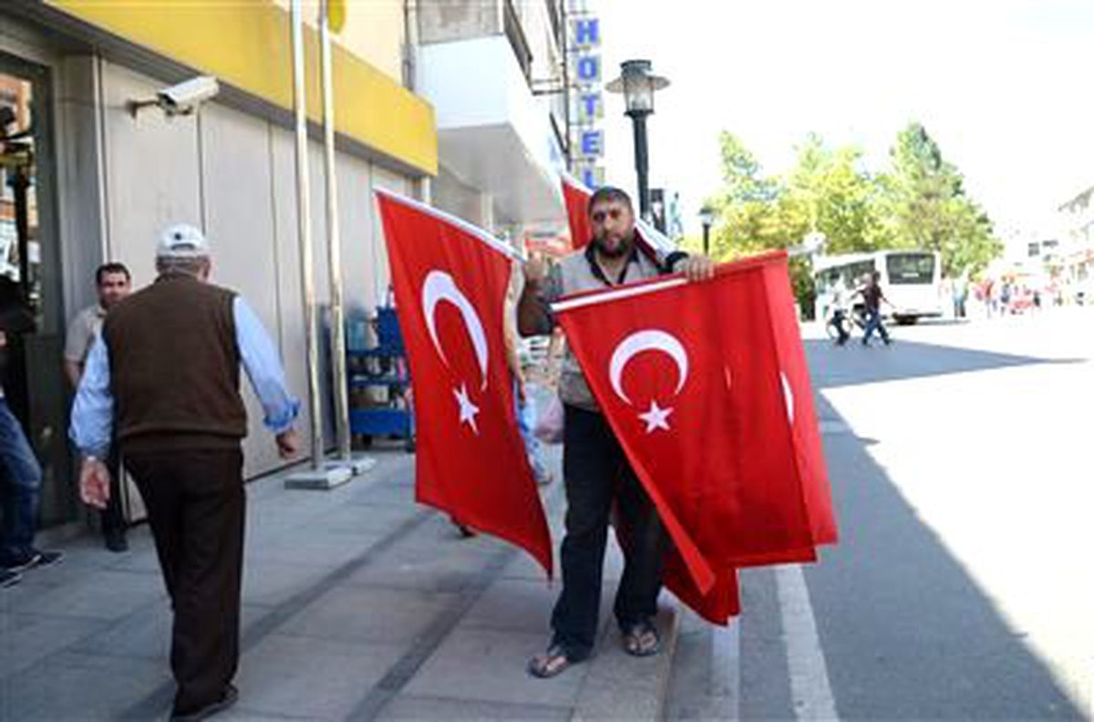 Bayrak Satışları Arttı