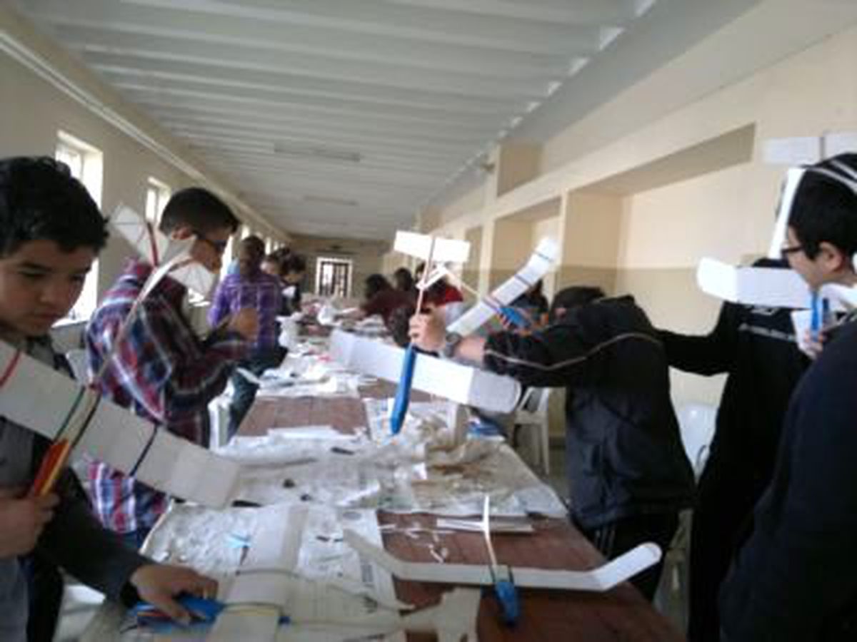 Büyükşehir Belediyesi\'nden Çocuklara Model Uçak Kursu