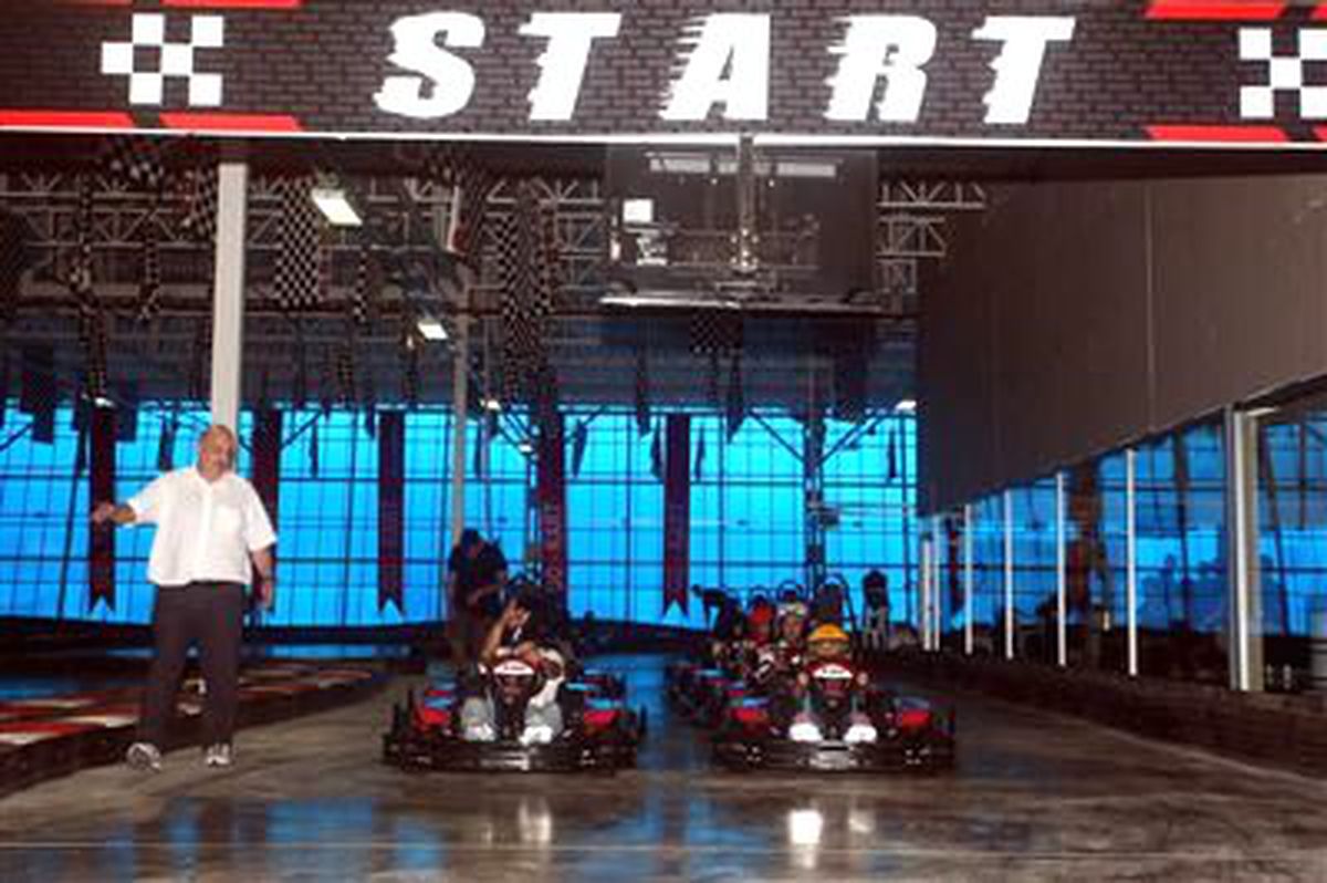 Çevreci Go Kart Araçları Cevahir Outlet'de