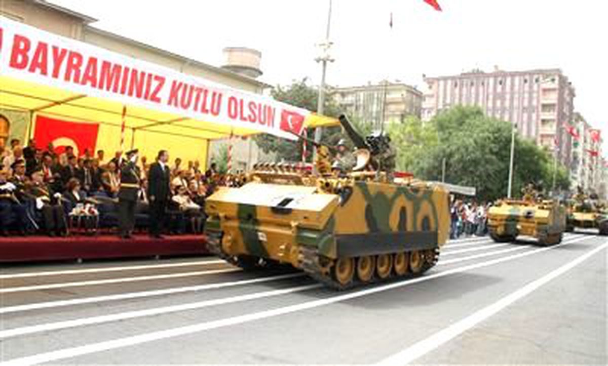 Diyarbakır\'da 30 Ağustos Kutlamaları