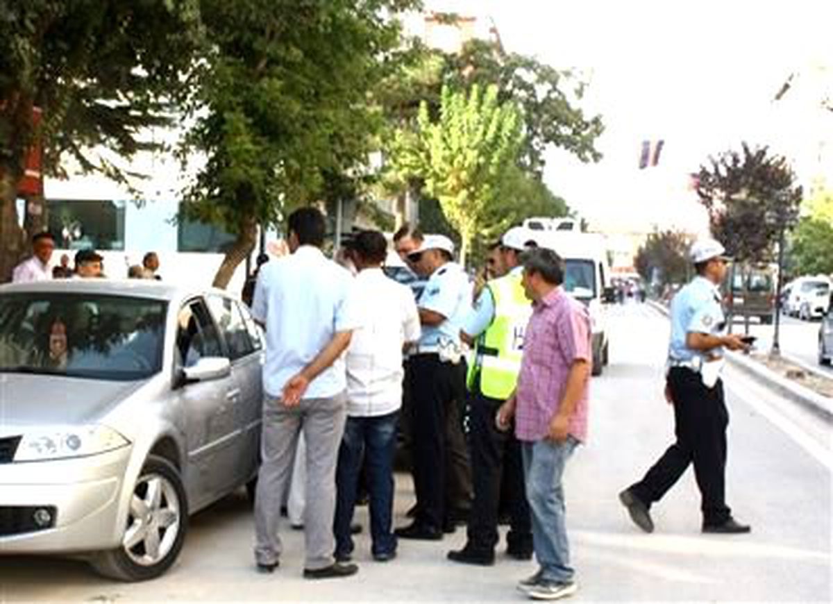 Dolandırılan Vatandaşı Polis Son Anda Kurtardı