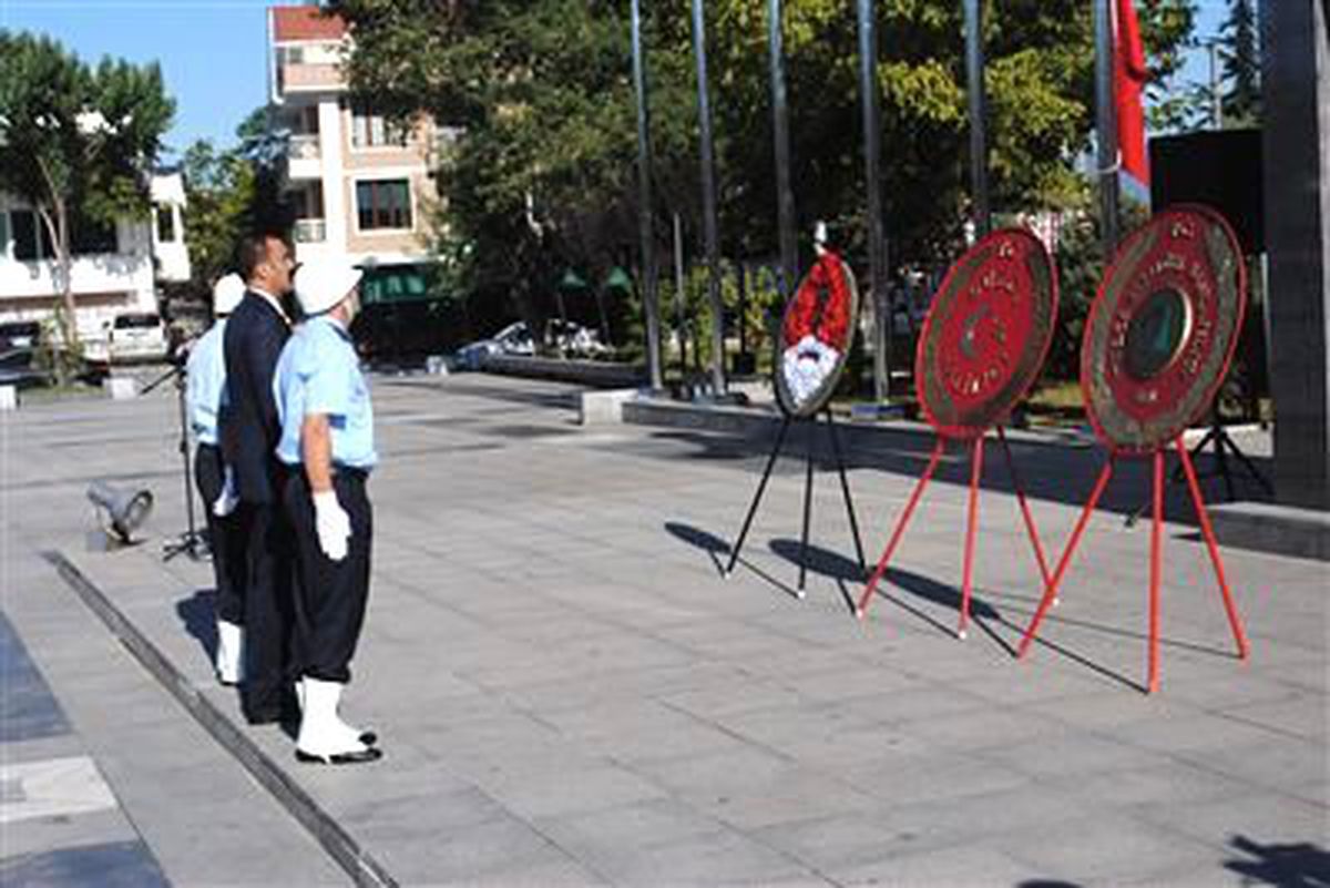 Düzce\'de Zafer Bayramı Törenle Kutlandı