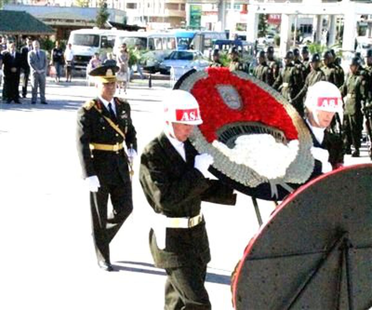 Edremit\'te Zafer Bayramı Coşkusu