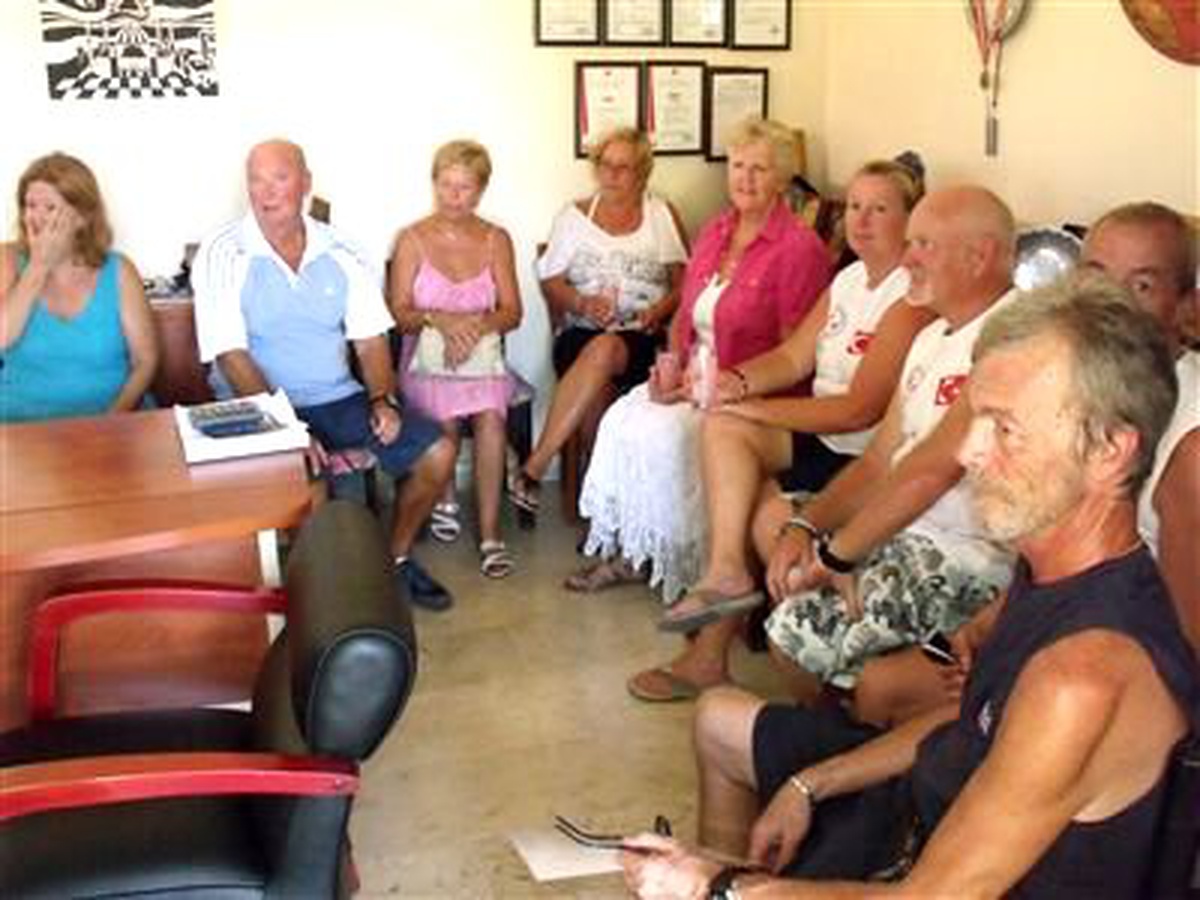 Eğitime Destek Gecesine Yabancı Gruplardan Tam Destek