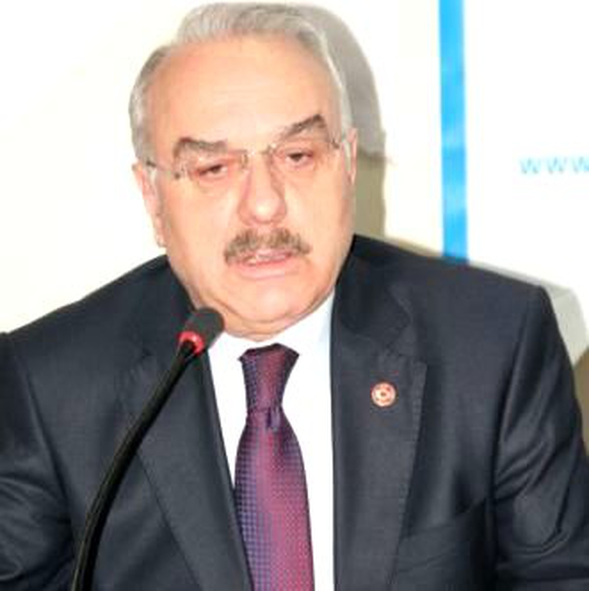 Erzincan Valisi Yenigün Zafer Bayramı\'nı Kutladı
