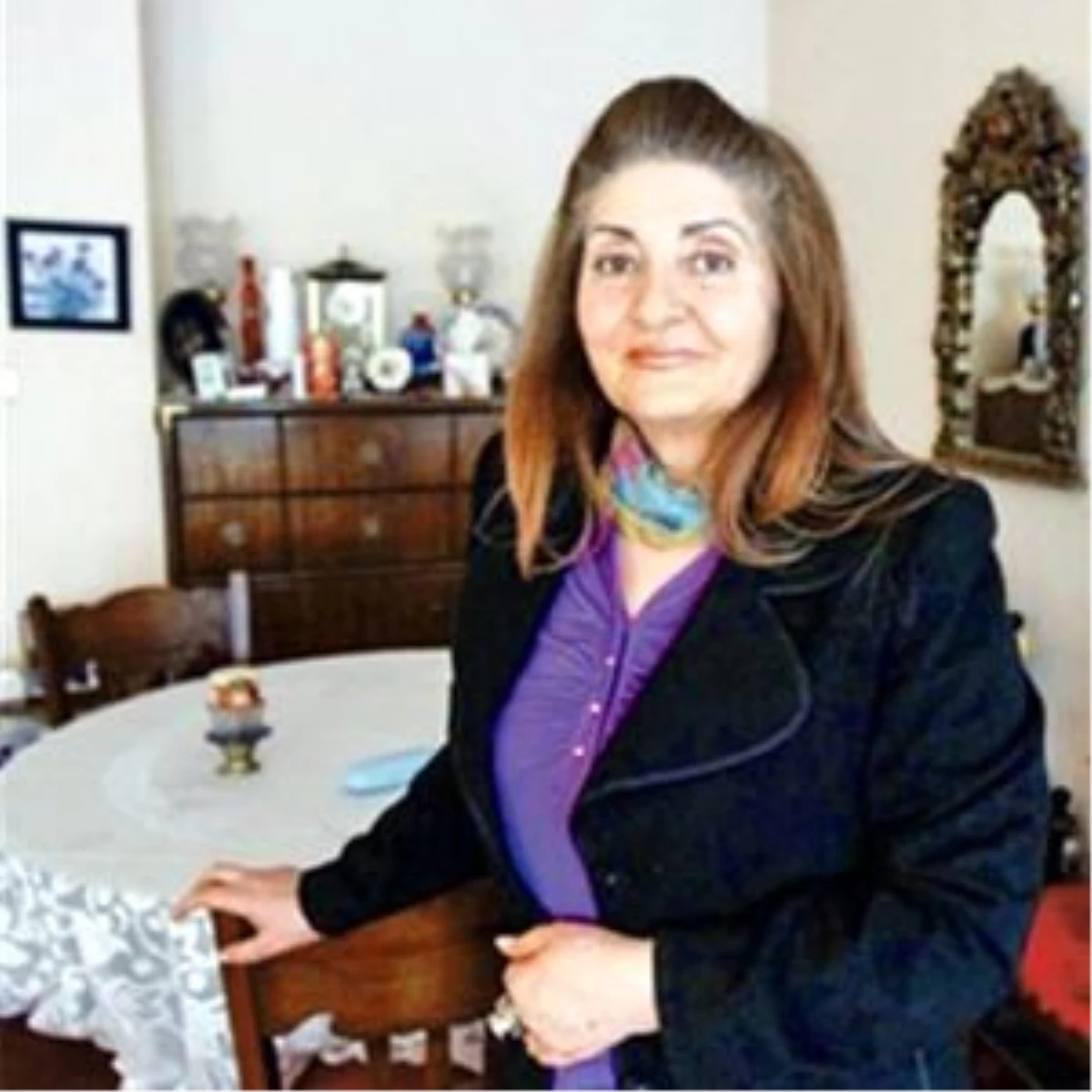 Hülya Avşar\'ın Kuzeninin Propaganda Suçu Ertelendi