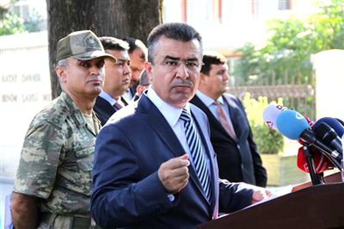 Hatay Valisi Lekesiz\'den Zafer Bayramı Mesajı