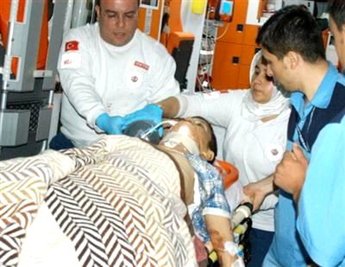 Hızlandırılmış Trenin Çarptığı Çocuk Hastanede Yaşam Mücadelesi Veriyor