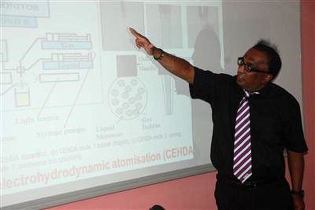 İTİCÜ\'de Nanoteknoloji Konferansı