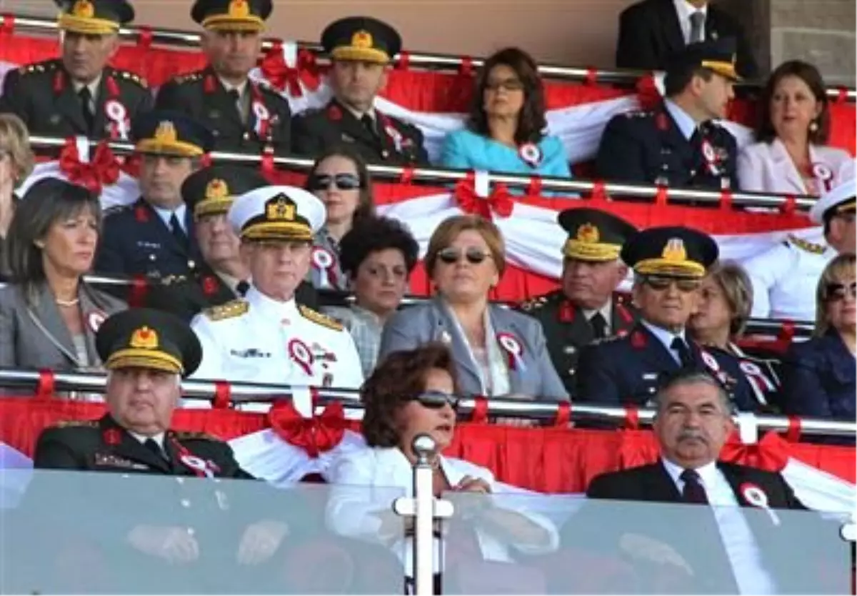 Kara Harp Okulu\'nda Diploma Töreni