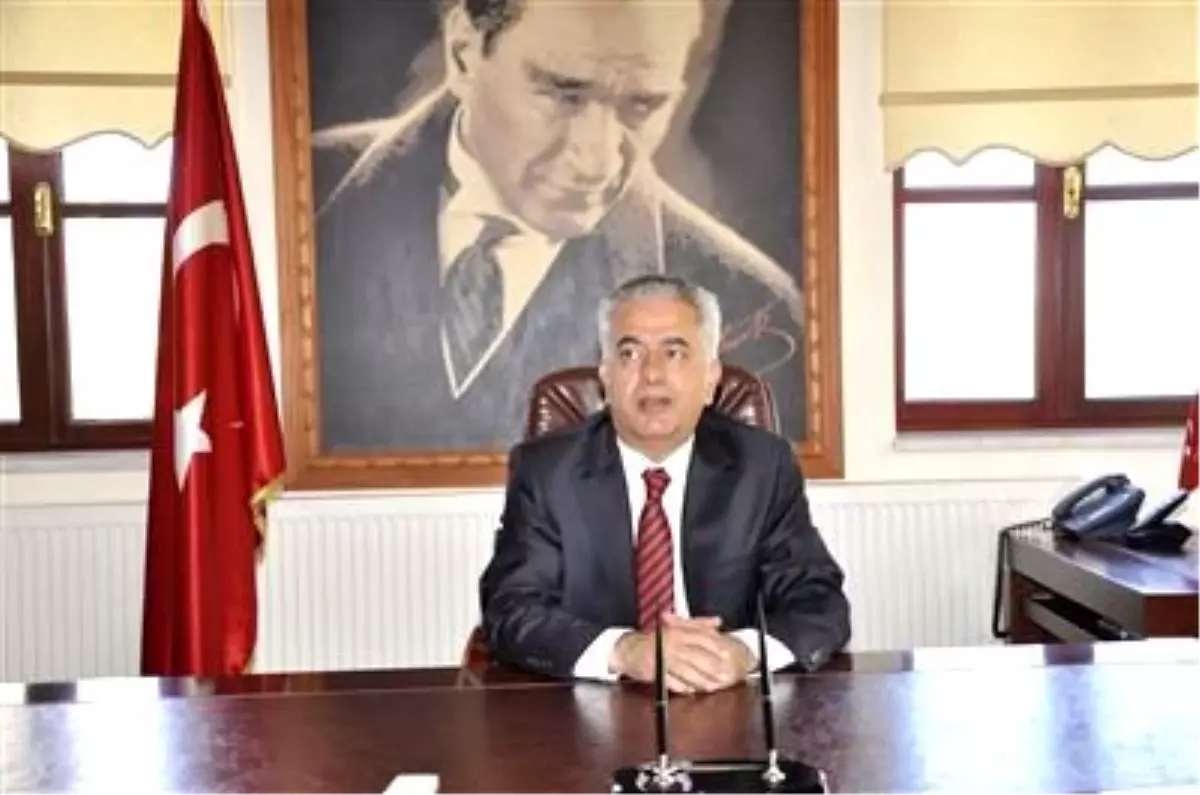 Kuşadası'nın Yeni Kaymakamı Göreve Başladı