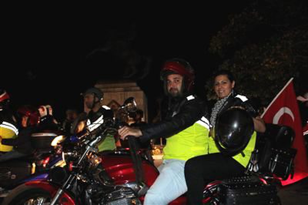 Motosikletçilerden Zafer Bayramı Sürüşü