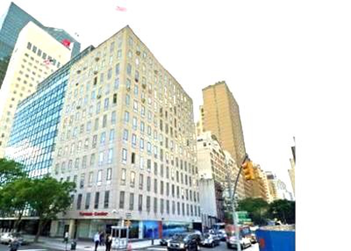 New York\'un Kalbine Ayyıldızlı Gökdelen