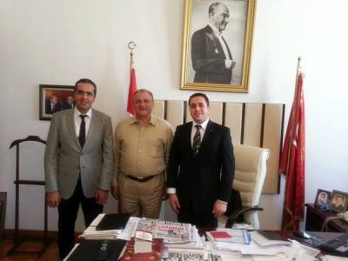 PERYÖN\'den Oktay Vural\'a Ziyaret