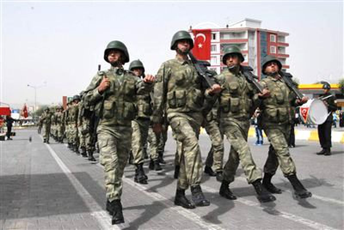 Şanlıurfa\'da Zafer Bayramı Coşkusu