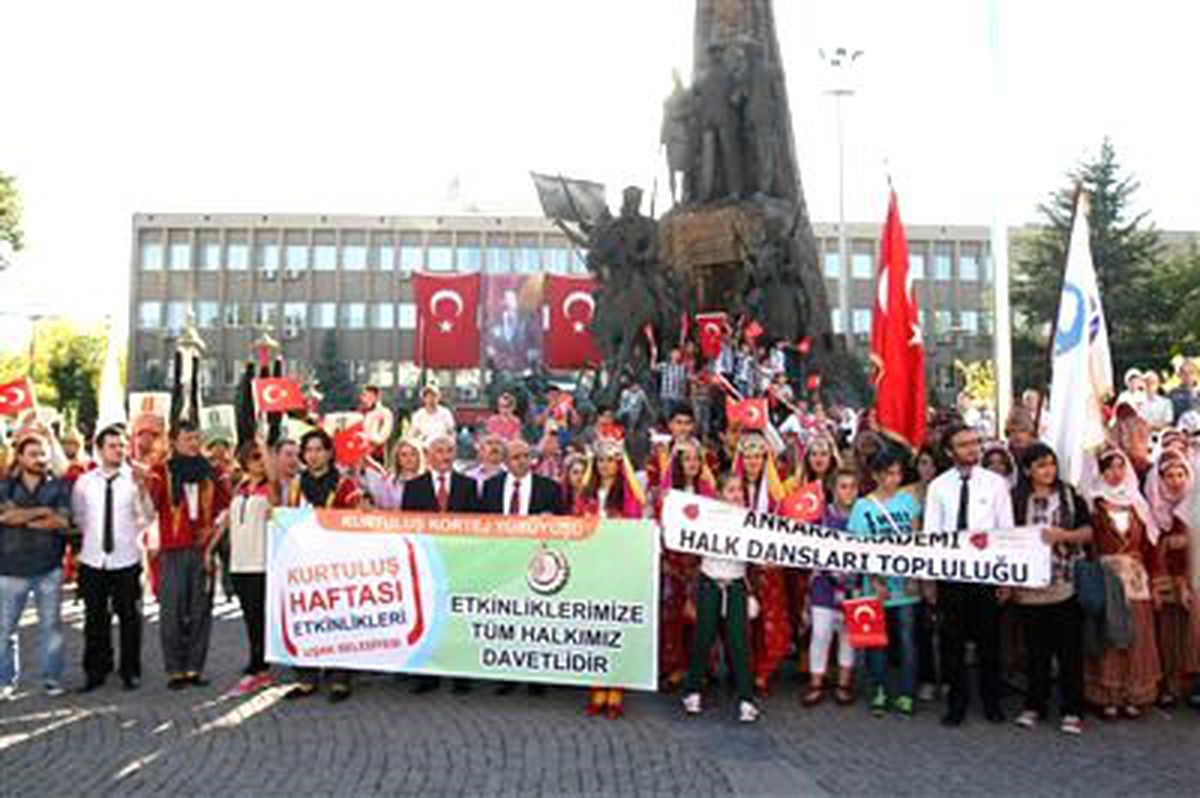 Uşak\'ta Kurtuluş Haftası Etkinlikleri Başladı