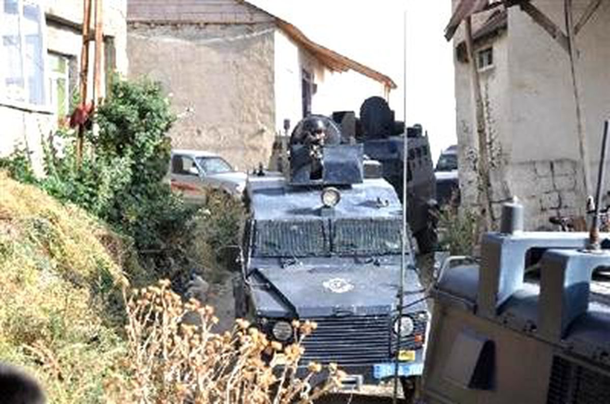 Yüksekova\'da Polisi Alarma Geçiren İhbar