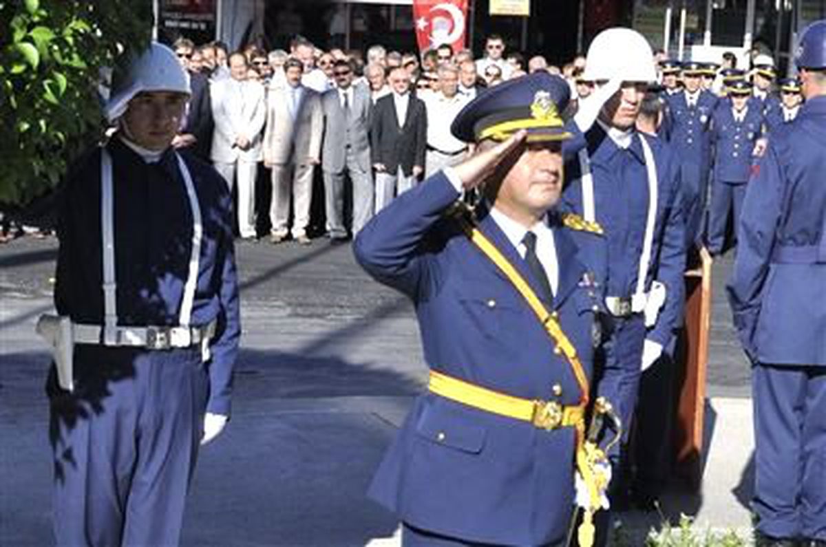 Zafer Bayramı Akhisar\'da Coşkuyla Kutlandı