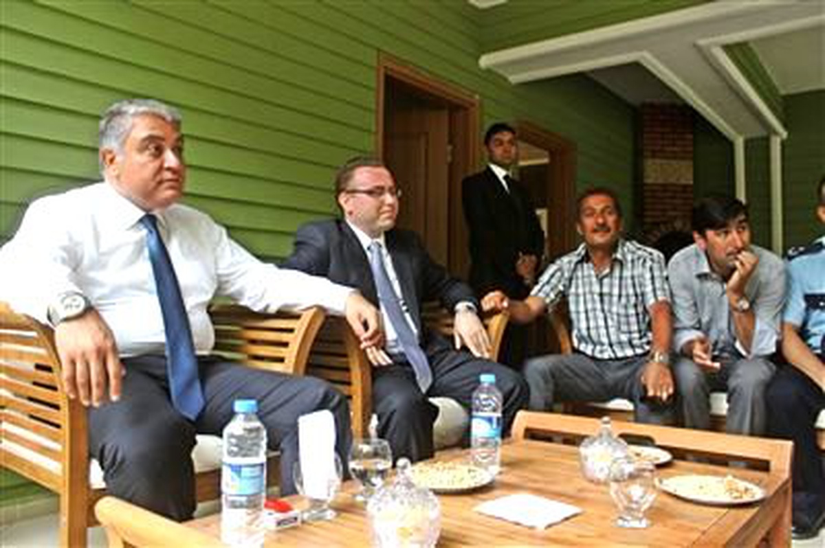 Ağrı Valisi Tekinarslan, Taşlıçay İlçesini Ziyaret Etti
