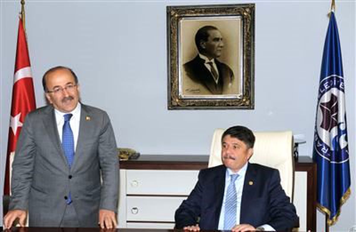 AK Parti Genel Başkan Yardımcısı Tanrıverdi Trabzon\'da