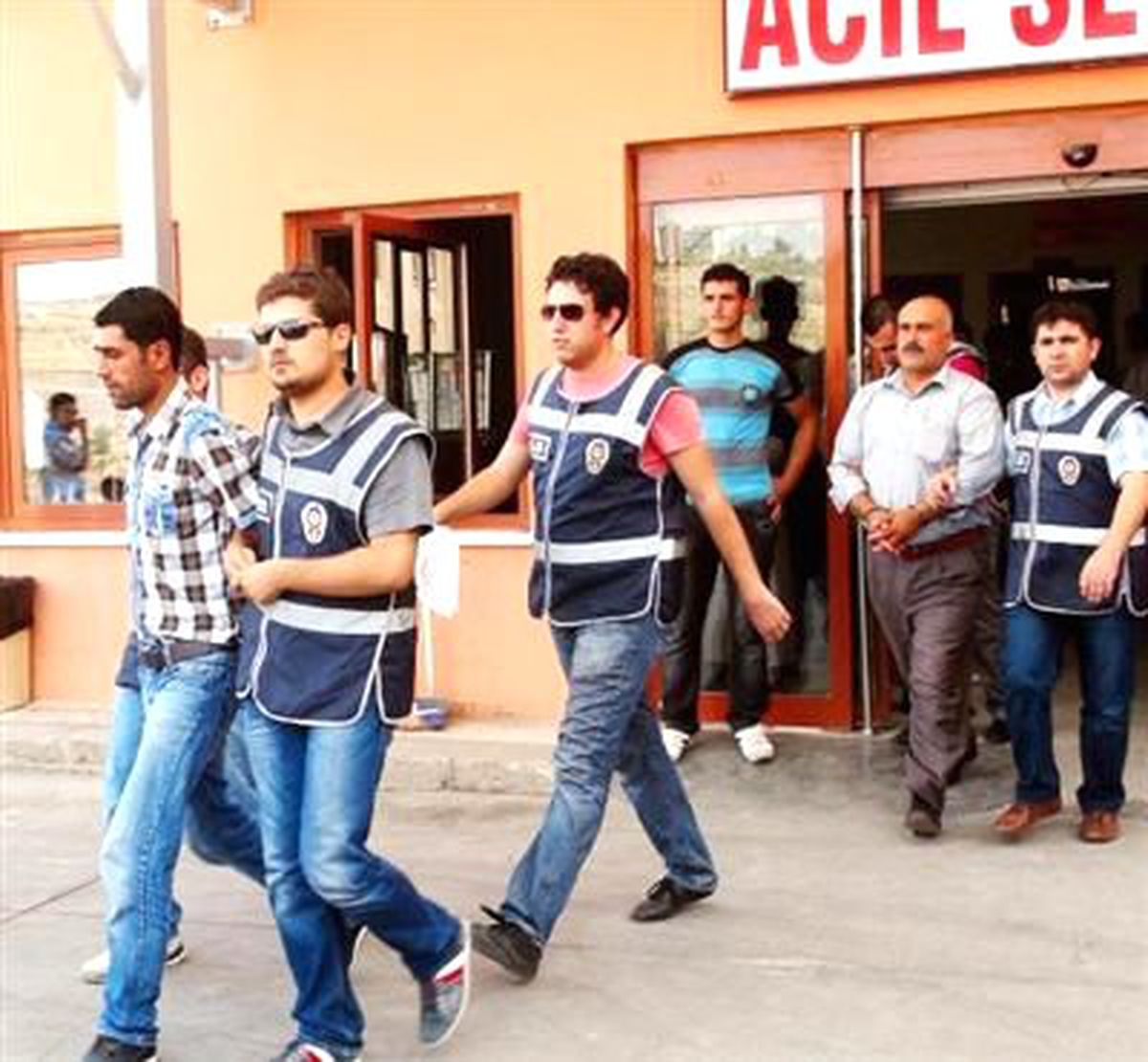 Aranan 2 Cinayet Şüphelisi Yakalandı