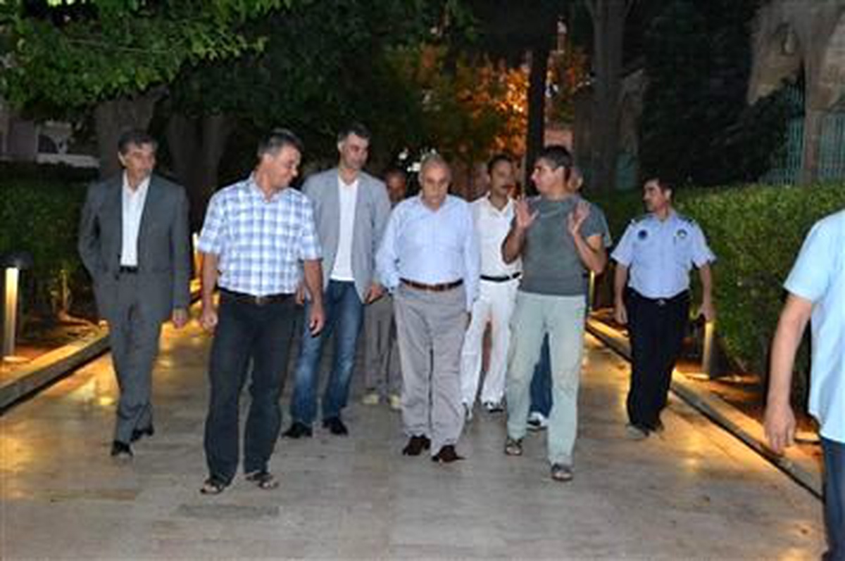 Başkan Fakıbaba, Tarihi Hanlar Bölgesi ve Divanyolu\'nu Gezdi