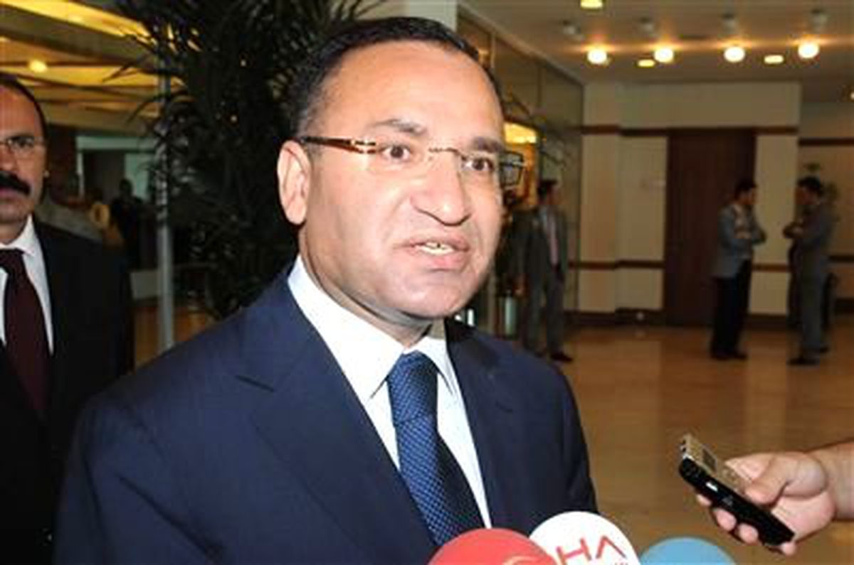 Bekir Bozdağ\'dan Almanya ve İsrail\'e Eleştiri