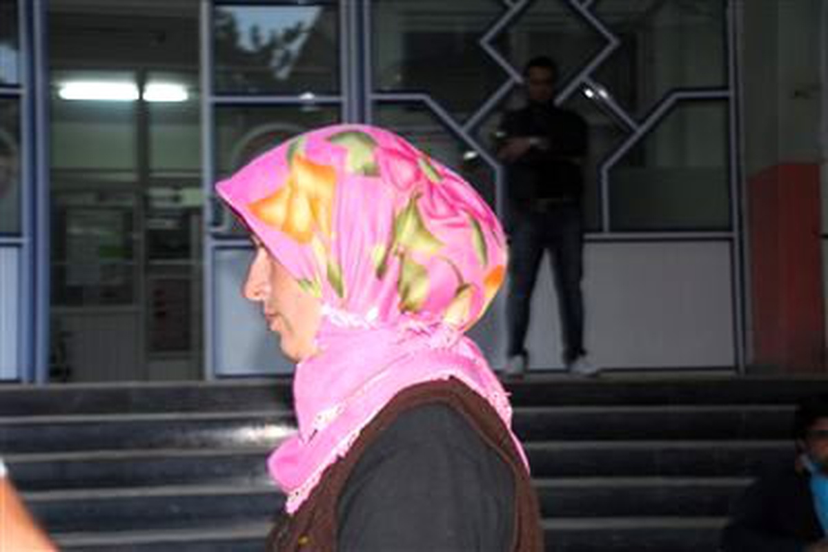"Biber Gazı Sıkıp Tecavüz Ediyordu"
