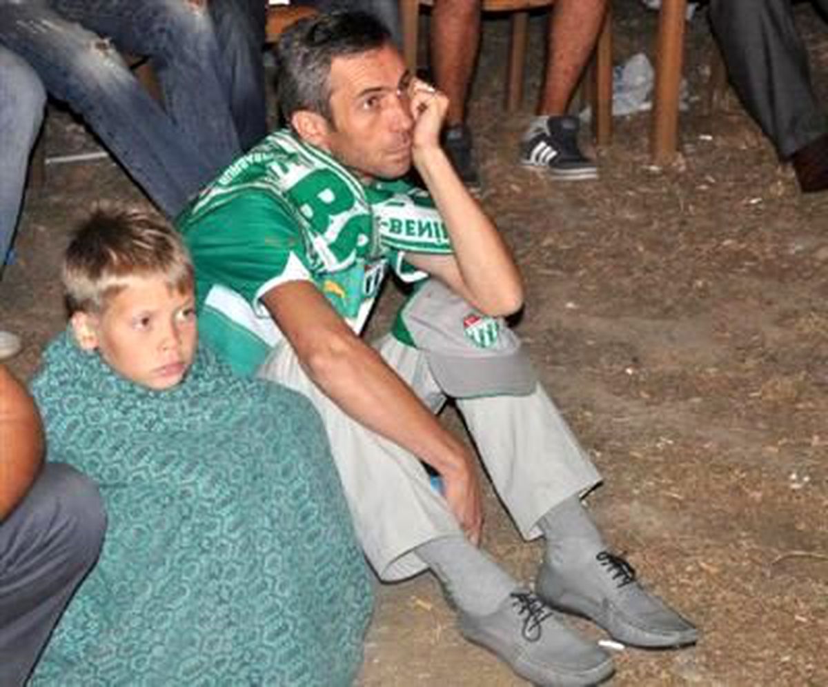 Bursalı Taraftarlar Dev Ekran Başında