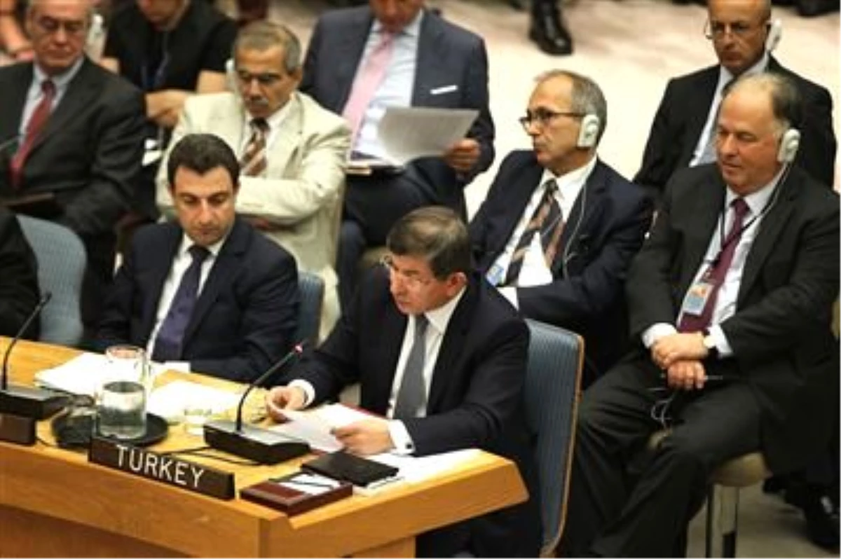 Davutoğlu, BM Mülteciler Yüksek Komiseri Guterres ile Görüştü