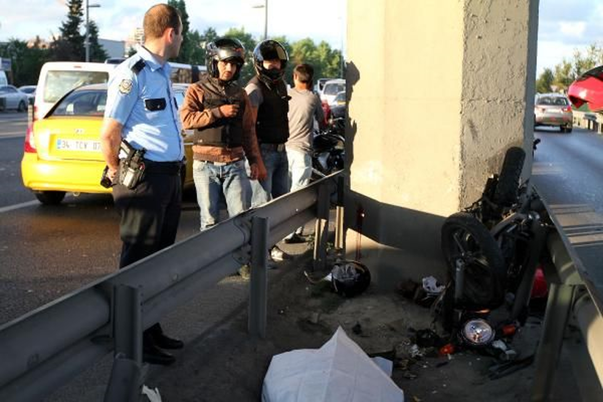 E-5 Karayolu\'nda Trafik Kazası: 1 Ölü