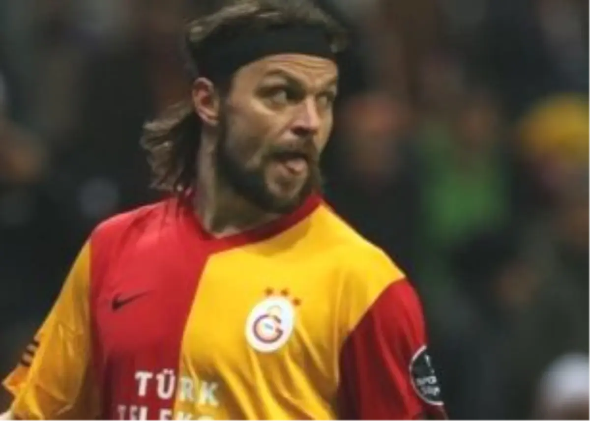 Galatasaray\'da "Çilek" Stoper Oldu