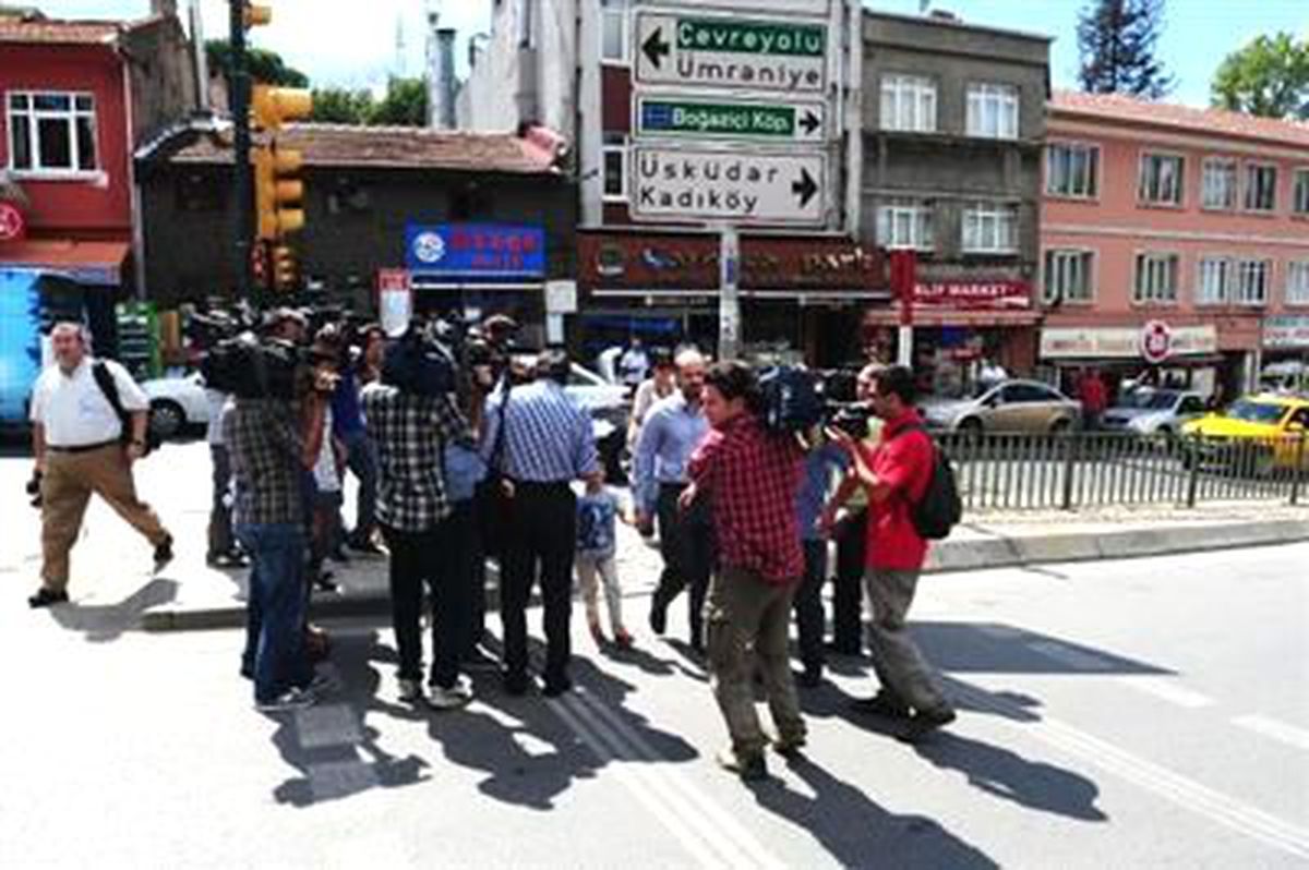 Habercilere Bilal Erdoğan Sürprizi