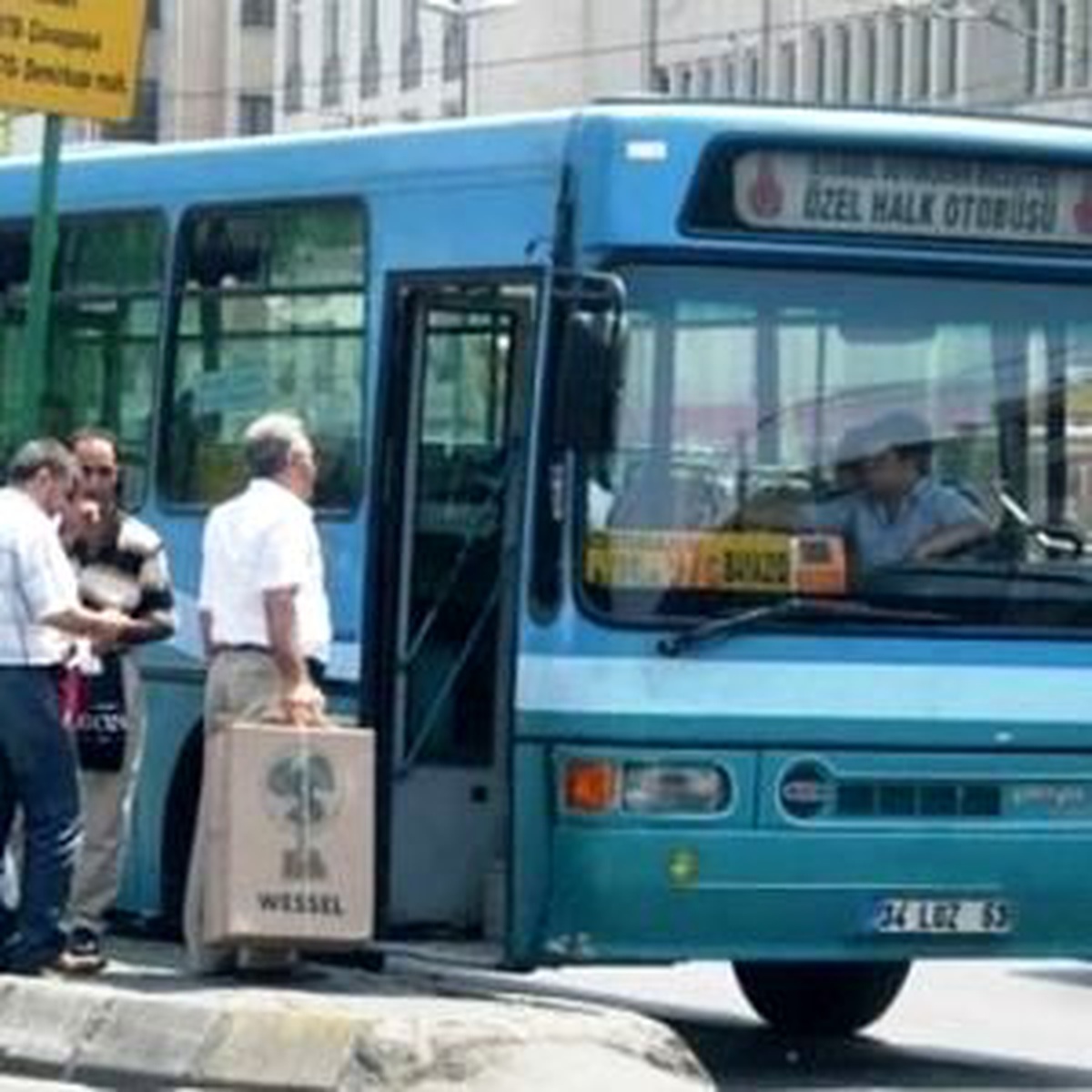 Halk Otobüsleri Zammı Az Buldu