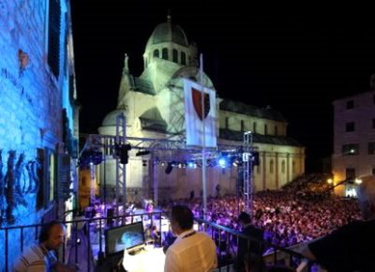Hırvatistan\'ın Sibenik Şanson Festivali\'ne Destek