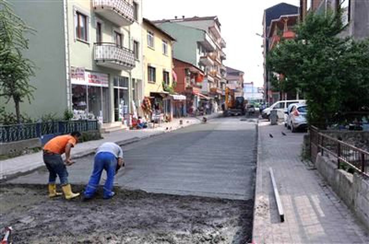 İzmit\'te Yol Çalışması
