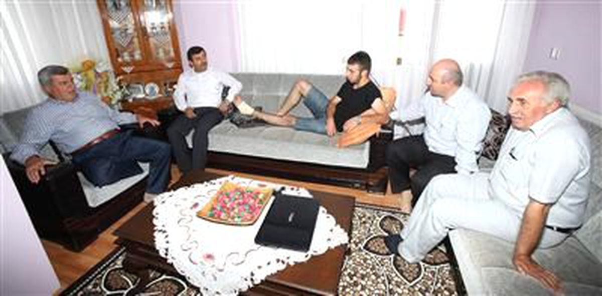 Karaosmanoğlu Darıcalı Gaziyi Ziyaret Etti