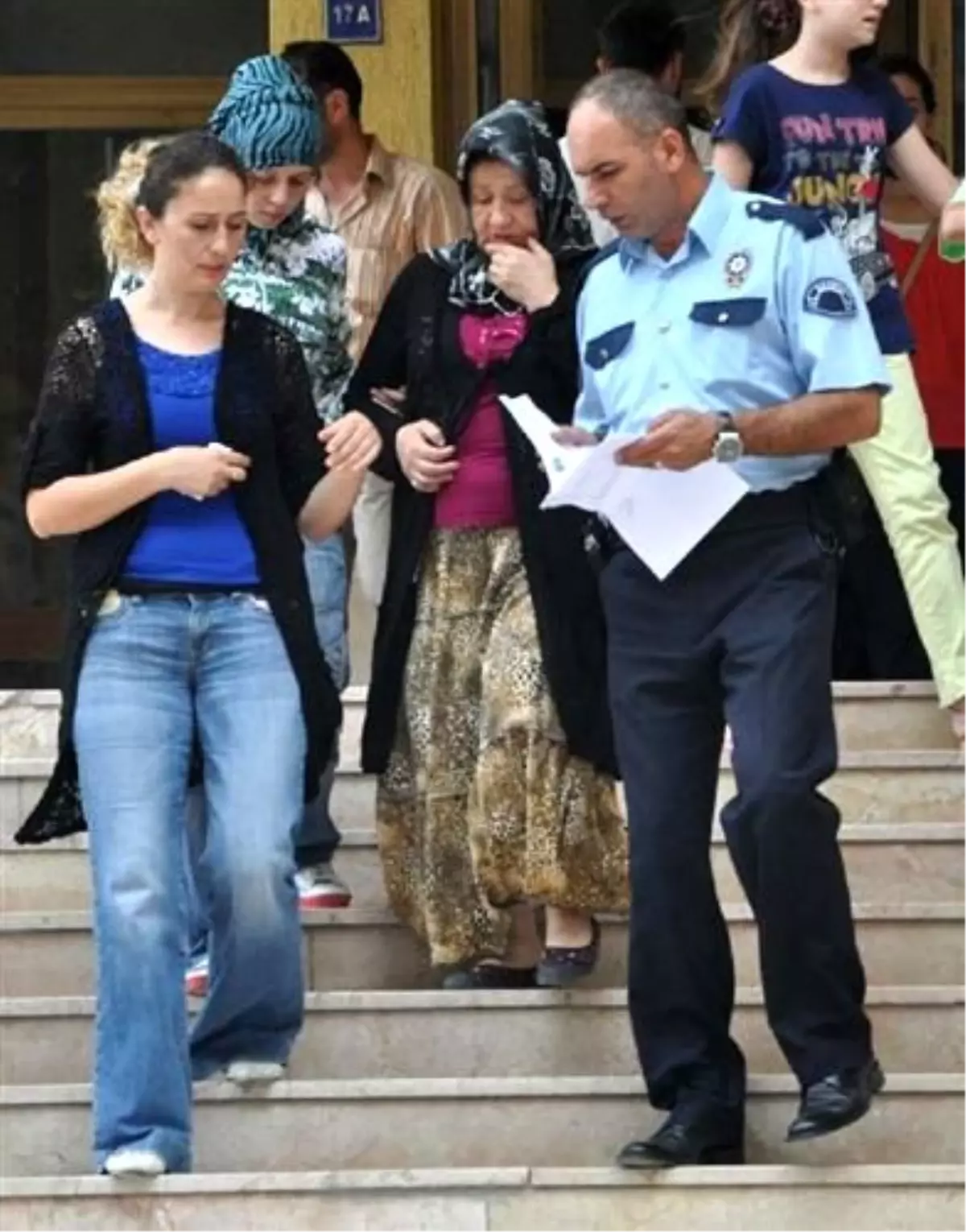 Şehit Ailelerini Birleşip Hesap Sormaya Davet Etti