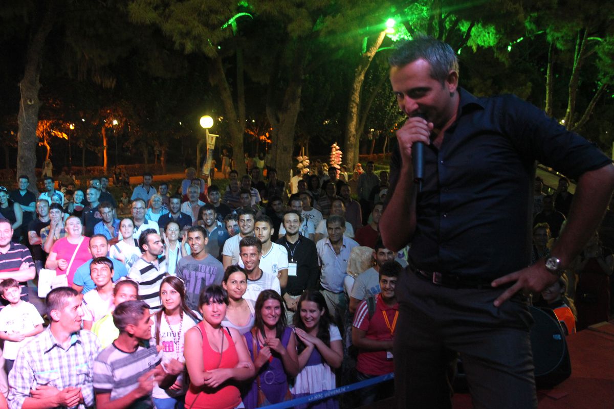 81. İzmir Fuarı\'nda Eğlenceli Gece