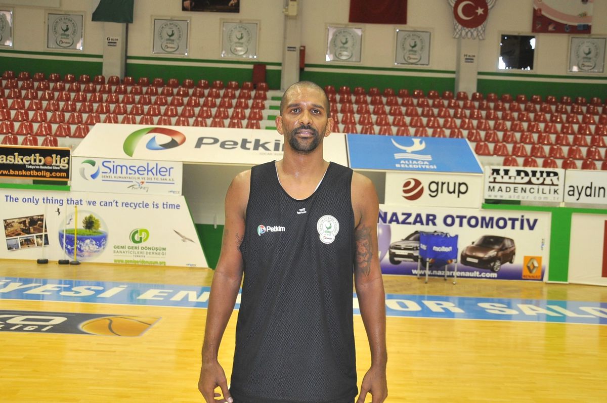 Aliağa Petkim\'de Mert Shumpert 3 Hafta Yok