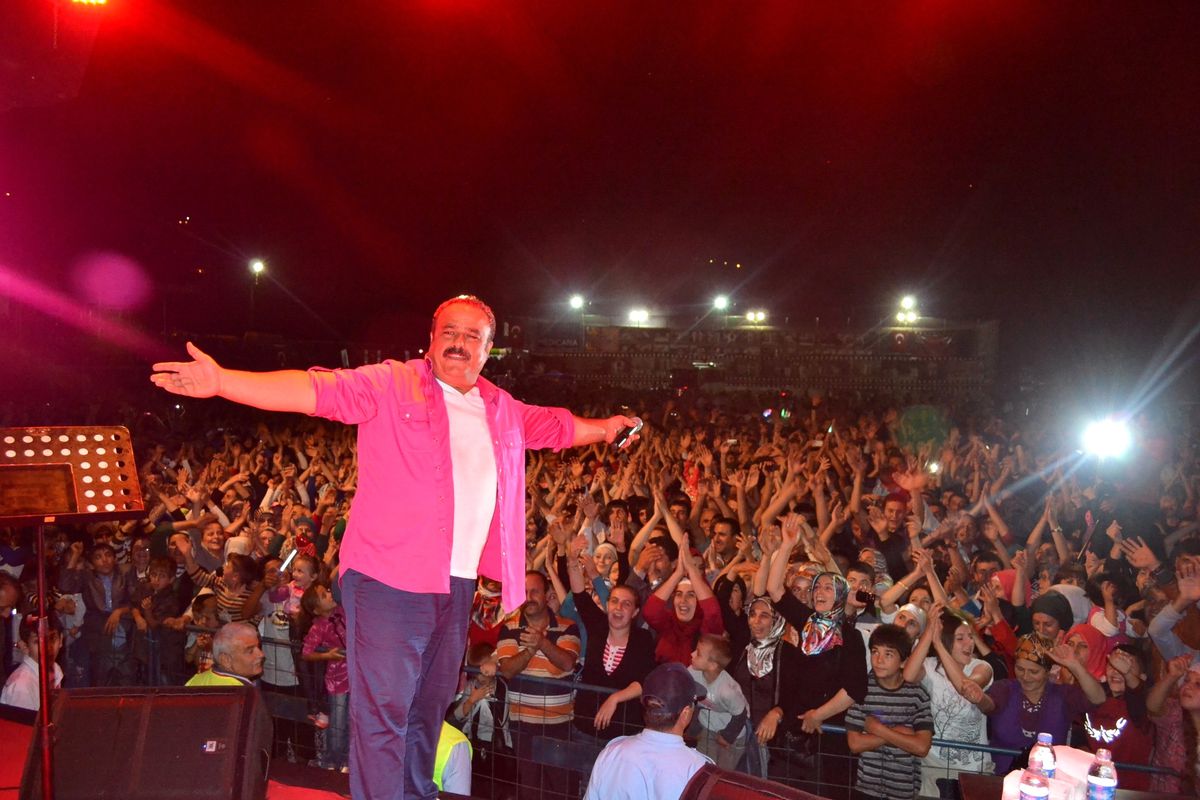 Ayvacık\'ta Yıldızlar Geçidi