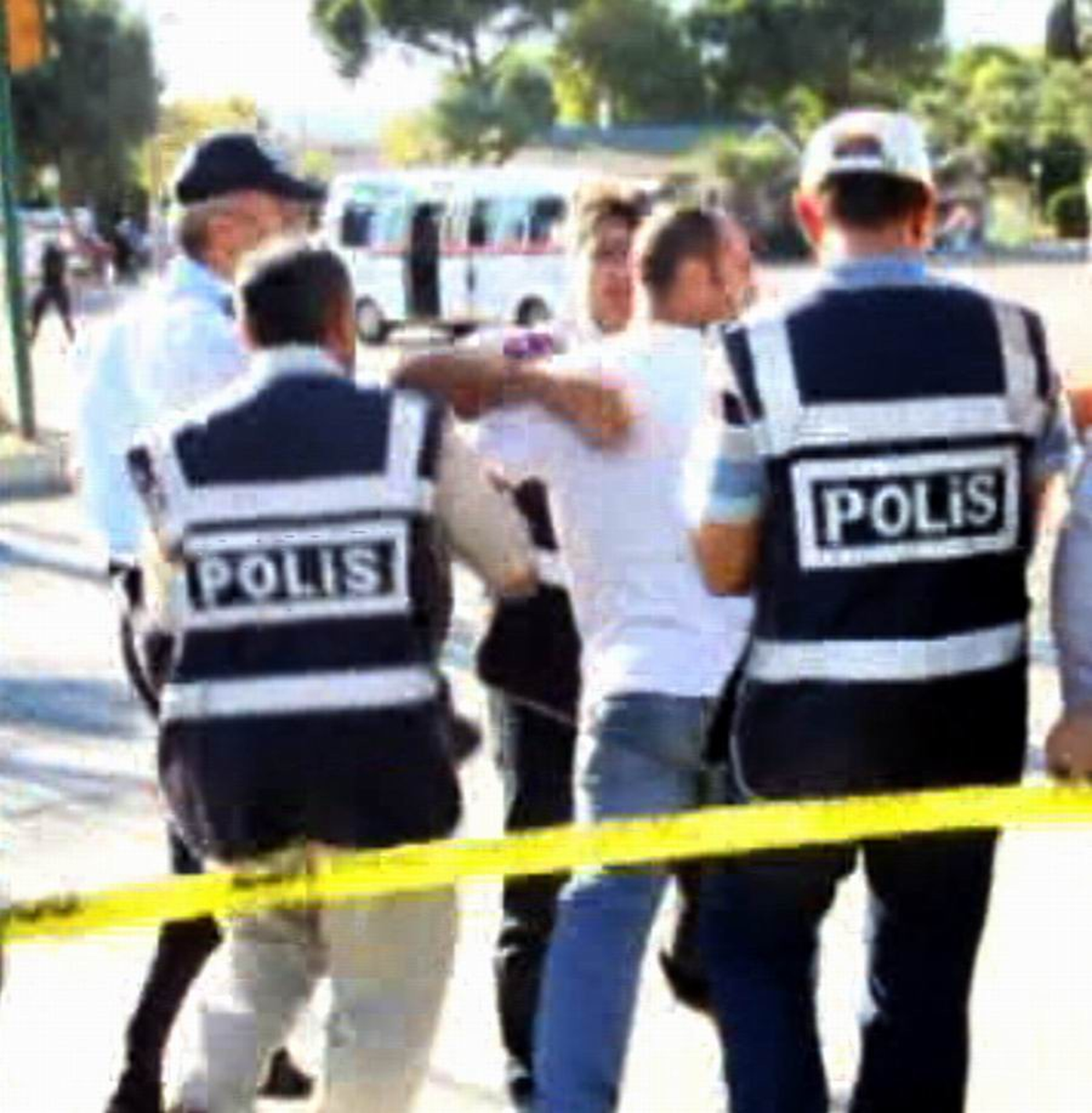 Balıkesir\'de Gergin "Barış Günü" Etkinliği
