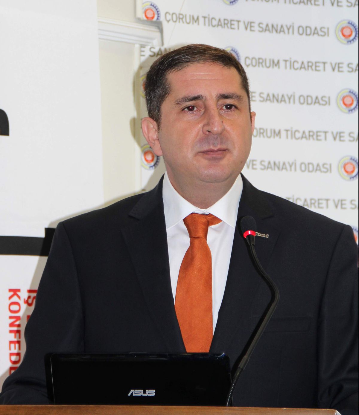 Çenesiz, Türkonfed Başkanlığı\'ndan İstifa Etti