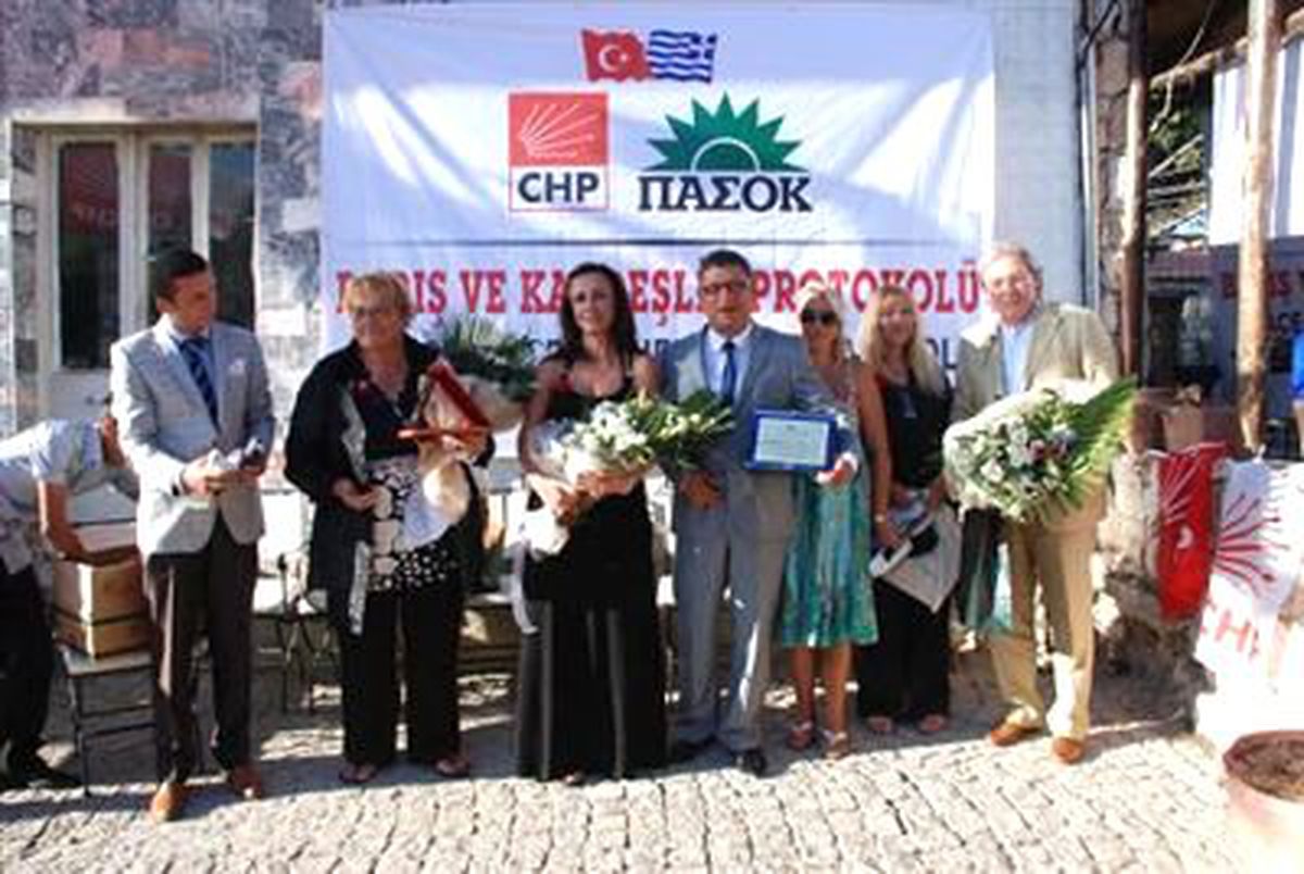 CHP ve Pasok Kardeş Parti Oldu