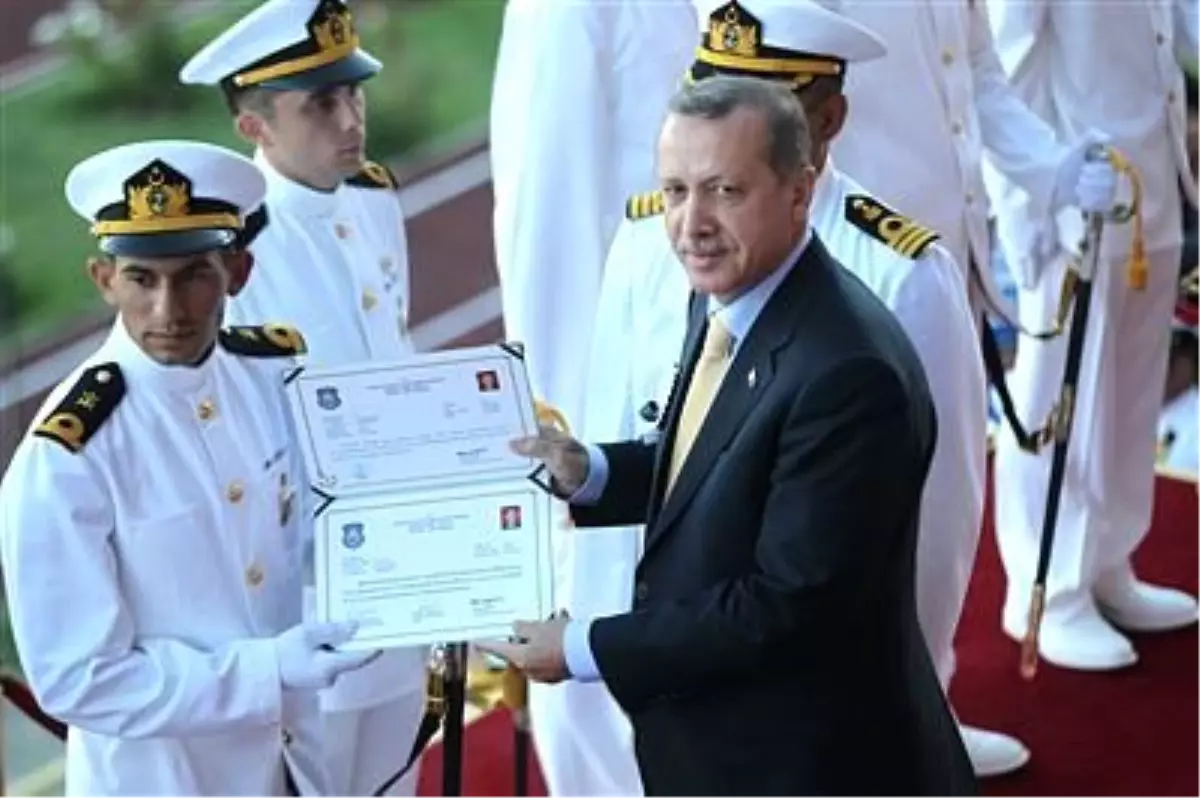 Deniz Harp Okulu Mezuniyet Töreni