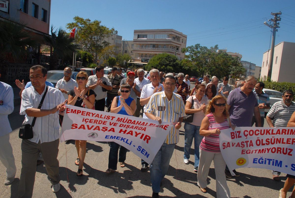Hatay\'daki İzinsiz Yürüyüş